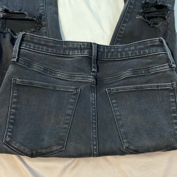 Abercrombie and Fitch high-rise super skinny ankle black jeans, size 4 - Picture 3 of 4